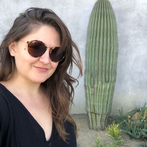 Meet your Posher, Chandler - Picture 1 of 1